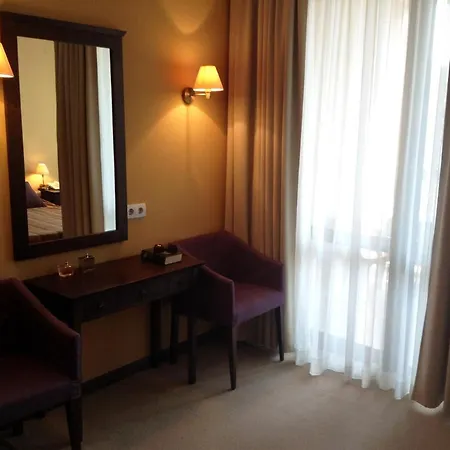 Sunny - Royal Apartament *